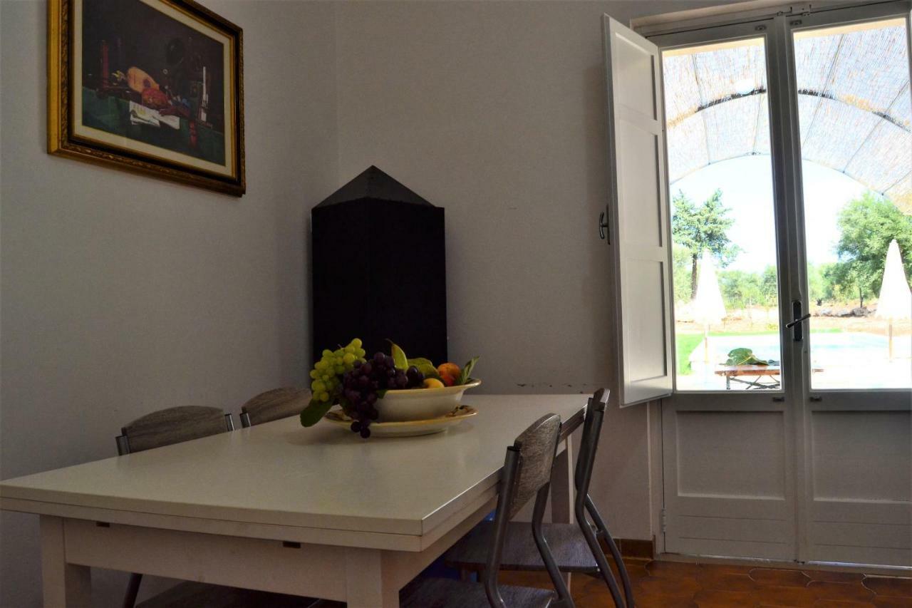 Villa Graziella ออสตูนี ภายนอก รูปภาพ
